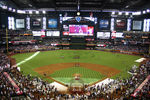 800px-chase_field_-_2011-07-11_-_interior_north_upper