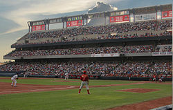 Estadio_de_beisbol_en_monterrey